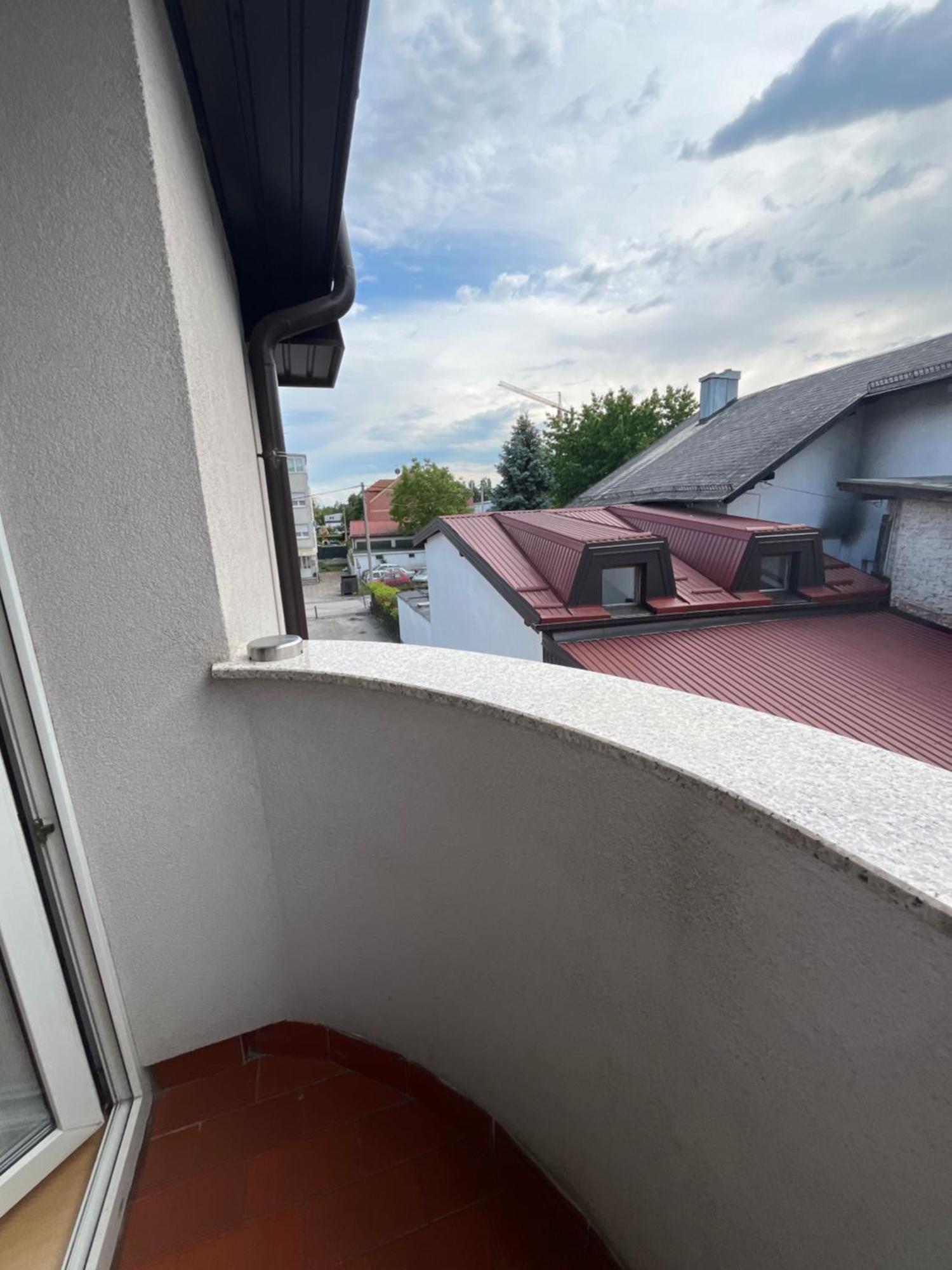 Apartmani Vacanza Zagreb Luaran gambar
